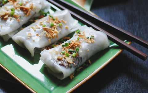 Vietnamese Steamed rice rolls ( Bánh cuốn)